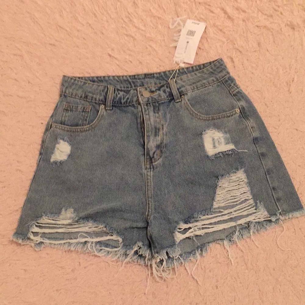 Jean shorts brand ROMWE,size MEDIUM,color BLUE.